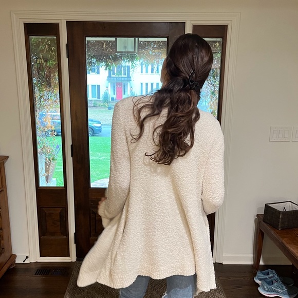 UGG duster / cardigan - Picture 2 of 2